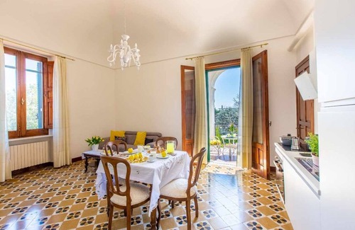Brindisi Apartment | La Casa di Lucrezia - 8km from the beaches - 2 km from Brindisi airport