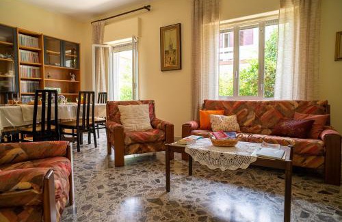 Ruffano Apartment | "La casa di Nina" Authentic and Peaceful Salento Home with WiFi