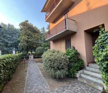 Bergamo Apartment | La casa di Nina, vista sui colli di Bergamo Golf