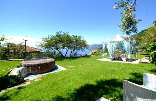 Ruta Apartment | La casa di sotto by PortofinoVacanze