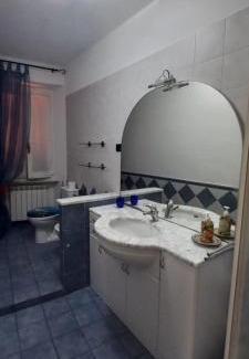 Ortonovo House | La Casa Gialla