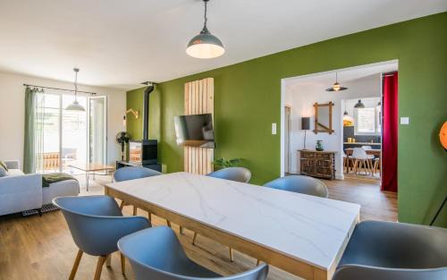 Salles-Curan House | La Casa Lucas - Clim, Wifi, Lits XL, Jardin & Lac