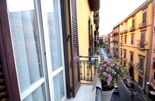 Historical Center Apartment | La Casa Sassolini - Zaffiro apartment