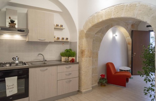 Centro Storico Apartment | La Casetta, lovely stay in the old town