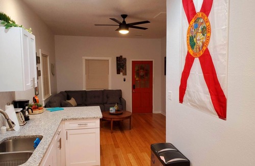 Ybor City House | La Casita Blanca Ybor City Tampa
