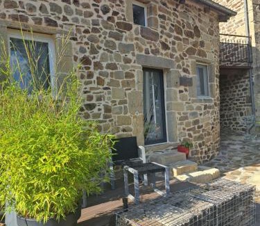 Recoules-Previnquieres Bed & Breakfast | La cazette