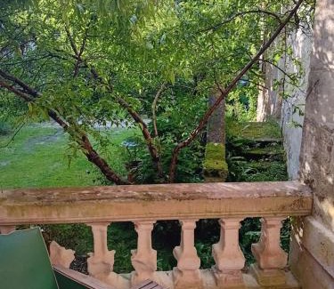 Puisseguin Bed & Breakfast | La chambre du Château de Puisseguin