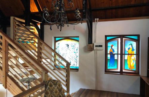 Montagu Apartment | La Chapelle - The Library