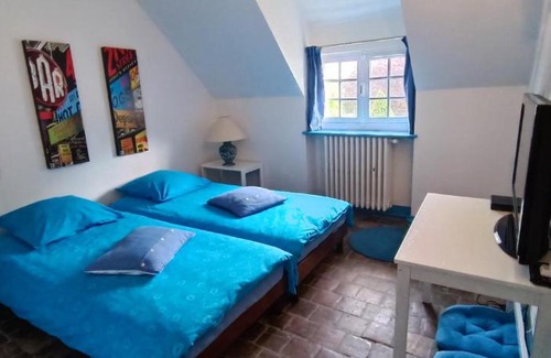 Montcresson House | La Charmault