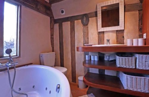 Saint-Evroult-de-Montfort House | La Chaumière des Hayes - FR-1-497-202