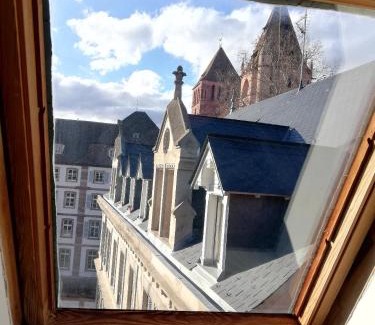 Petite-France Apartment | La Chaumière
