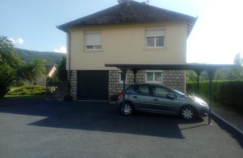 Saint-Come-d'Olt Bed & Breakfast | La clématite d olt