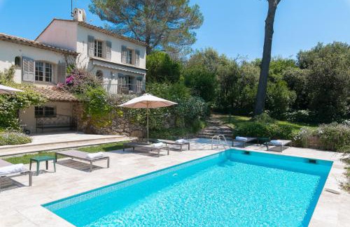Roquefort-les-Pins Villa | La Clairiere