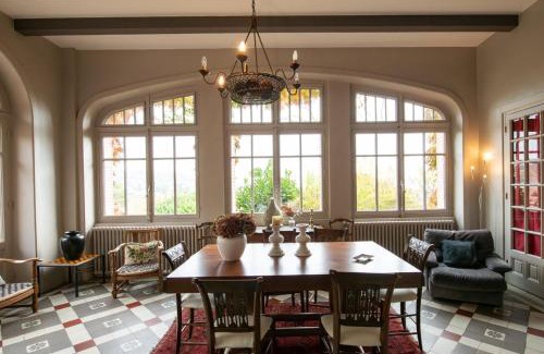 Saint-Didier-au-Mont-d'Or Apartment | La croix des Rameaux- charming house near Lyon