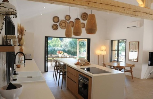 La Croix-Valmer Apartment | LA CROIX VALMER - SEA VIEW