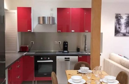 Challes-les-Eaux Apartment | La Dépendance du Château de Triviers