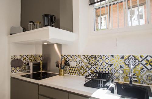 Toulouse City-Centre Apartment | La Dame du Taur by Cocoonr