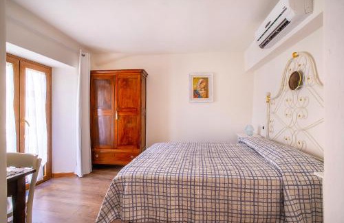 Pieve Fosciana Apartment | La dimora dell'Abramo-La mansarda del maestro