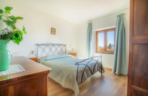 Pieve Fosciana Apartment | La dimora dell'Abramo-La mansarda del maestro