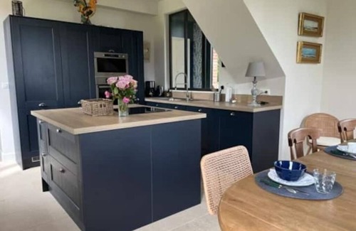 Benerville-sur-Mer Cottage | La Ferme de Bénerville - View of the sea and countryside