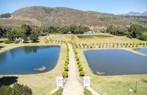 Cape Winelands House | La Ferme Guest Farm - Hot Tubs