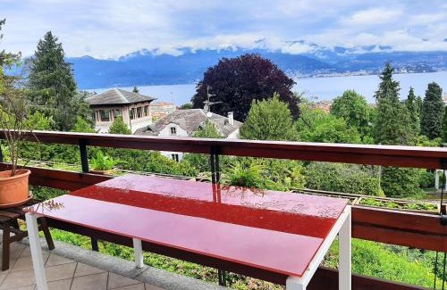 Stresa Apartment | La finestra sul lago - in villa con vista e posto auto coperto