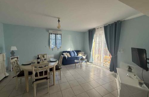 Port District Apartment | La Frégate - vue mer