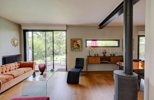 Bonnefoy-Roseraie-Gramont Bed & Breakfast | La Galerie