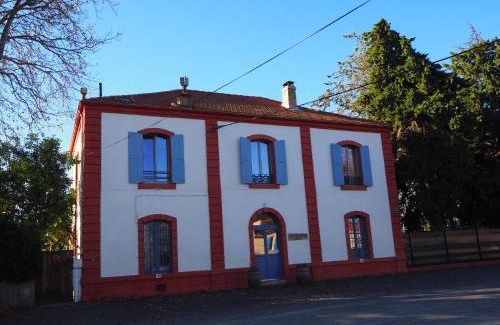 Millas Bed & Breakfast | La Gare De Millas Chambres d'hôtes