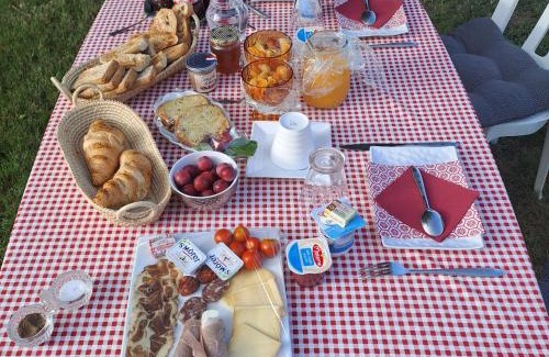 Virazeil Bed & Breakfast | La Garenne