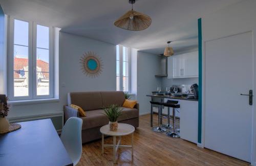 Bourg-en-Bresse Apartment | La Girelle -4 pers- Balcon- parking gratuit