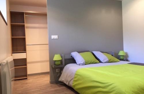 Lacapelle-Viescamp House | La Grange du Lac de Cantalès