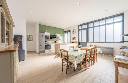 Sacy-le-Petit House | La grange