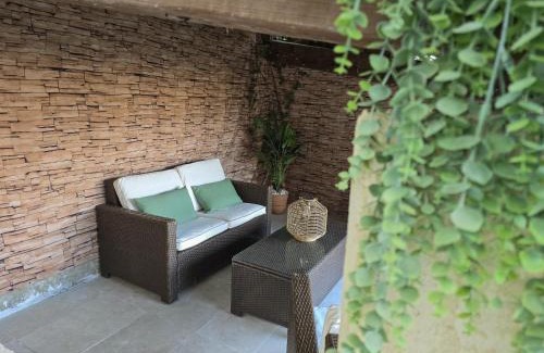 Chateau-Arnoux-Saint-Auban House | La Jaliniere