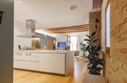 el Mercadal Apartment | La Joia del Barri Vell - Holiday Apartment in Girona | Bravissimo