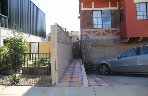 Beach Barber Tract Apartment | La Jolla-WindanSea-Beach Barber Track Studio