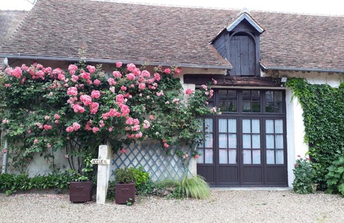 Nouans-les-Fontaines Bed & Breakfast | La Lévrière