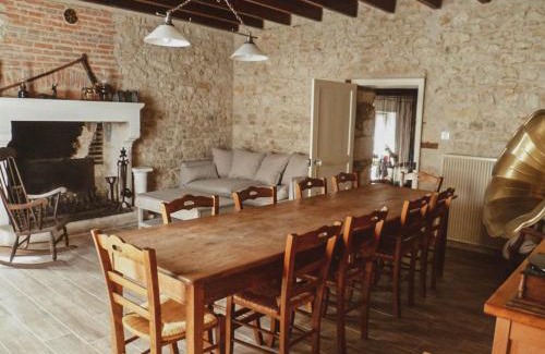 La Caillere-Saint-Hilaire Bed & Breakfast | LA LAUJÈRE Chambres d'hôtes ROMANCE