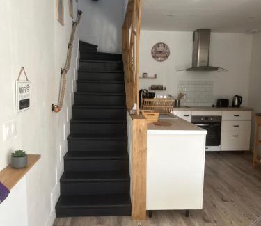 Gouvernes House | La lavandière