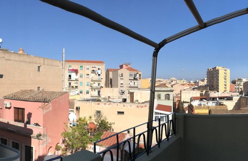 Cagliari Apartment | La Luna two-bedroom apartment with terrace in the center