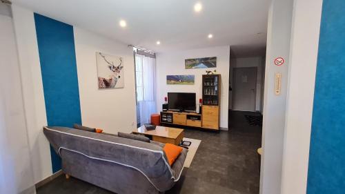 Luz-Saint-Sauveur Apartment | La Luziole 3 étoiles, en vacances ou cure, été ou hiver, comme chez vous