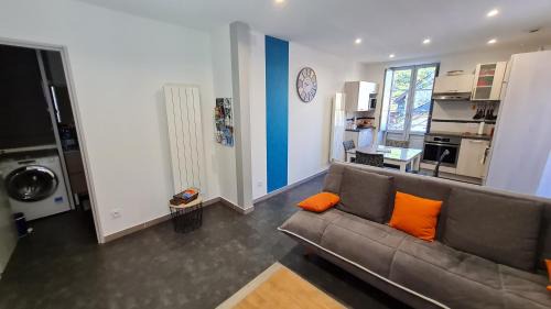 Luz-Saint-Sauveur Apartment | La Luziole 3 étoiles, en vacances ou cure, été ou hiver, comme chez vous