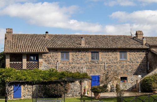 Castel Giorgio Apartment | 𝕃𝔸 𝕄𝔸𝔻𝔼𝕃𝔼𝕀ℕ𝔼 | 𝔸𝕡𝕡𝕒𝕣𝕥𝕒𝕞𝕖𝕟𝕥𝕠 𝔾𝕝𝕚𝕔𝕚𝕟𝕖 |