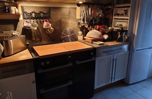 Ury Bed & Breakfast | La Maison Babjac, just like home!