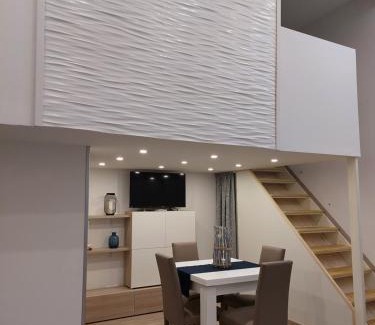 Margherita di Savoia House | LA MAISON D&D