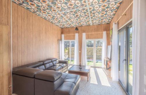 Villaines-les-Rochers Apartment | La Maison du Bois Brûlé 1 - Avec piscine partagée