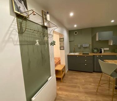 Chamalieres Apartment | LA MAISON D’ANTOINE 1