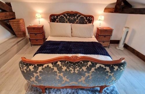 Val d'Issoire House | La Maison de Pierre Charmante