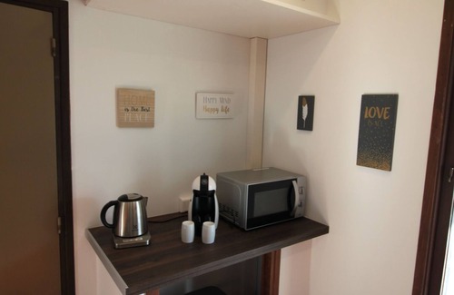 Marseillan House | La Maison de Georges , Jolie Maison Climatisée Avec Terrain vue Etang de Thau