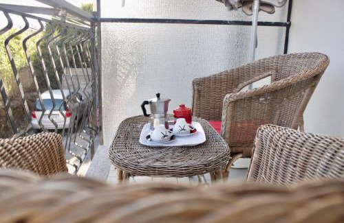 Santo Stefano al Mare Apartment | La Maison de la Mer